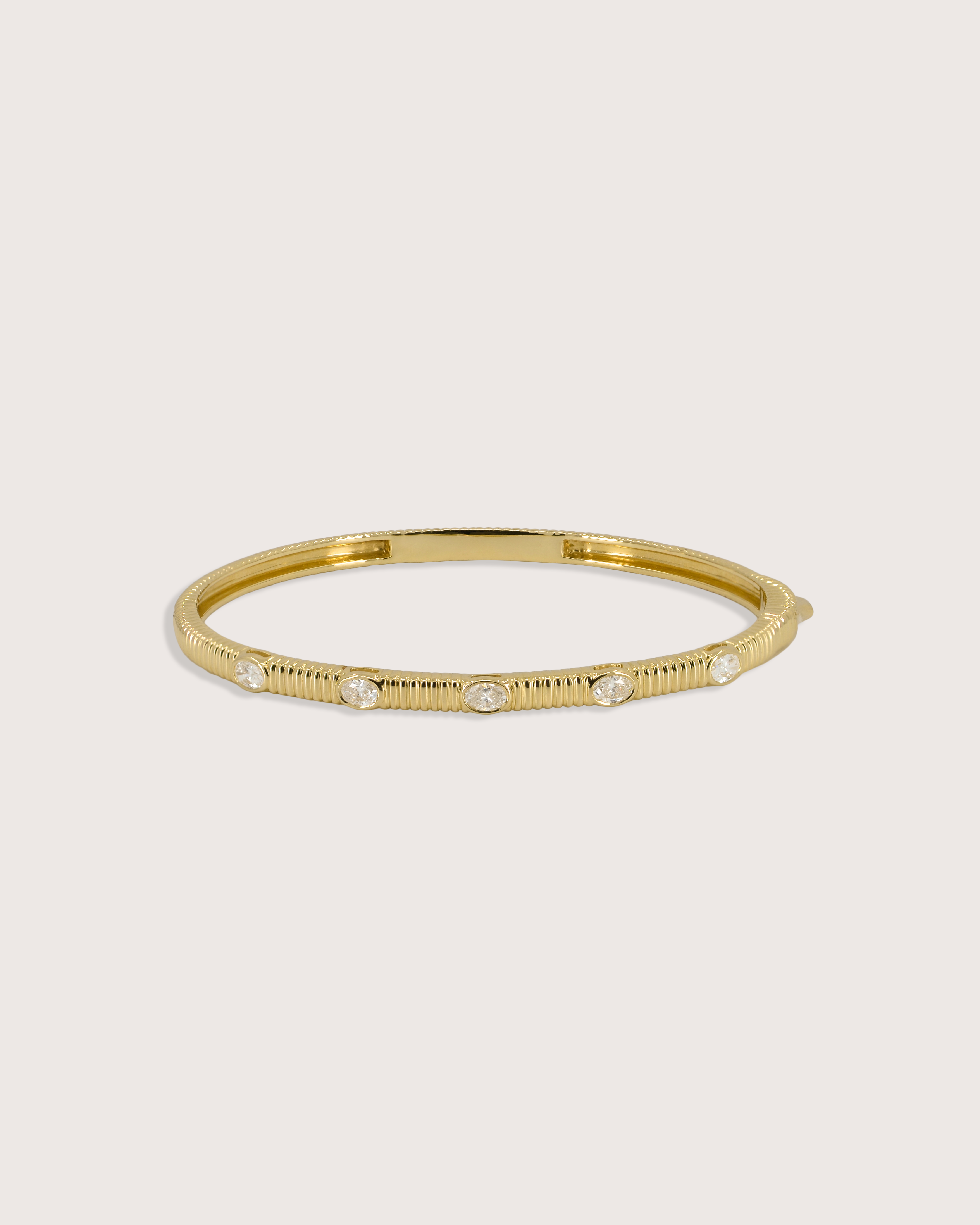 Amara Vintage Oval Diamond Bangle