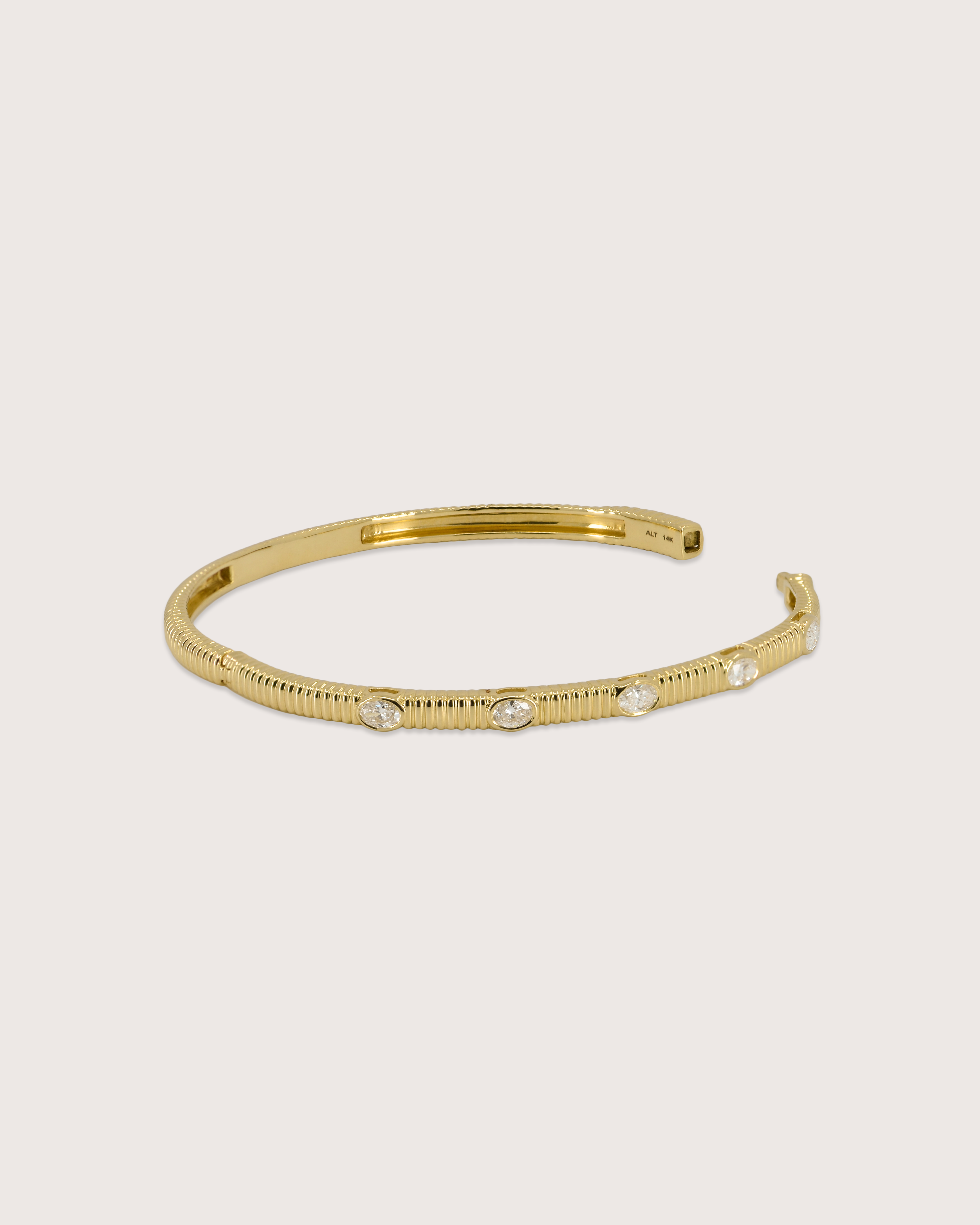 Amara Vintage Oval Diamond Bangle
