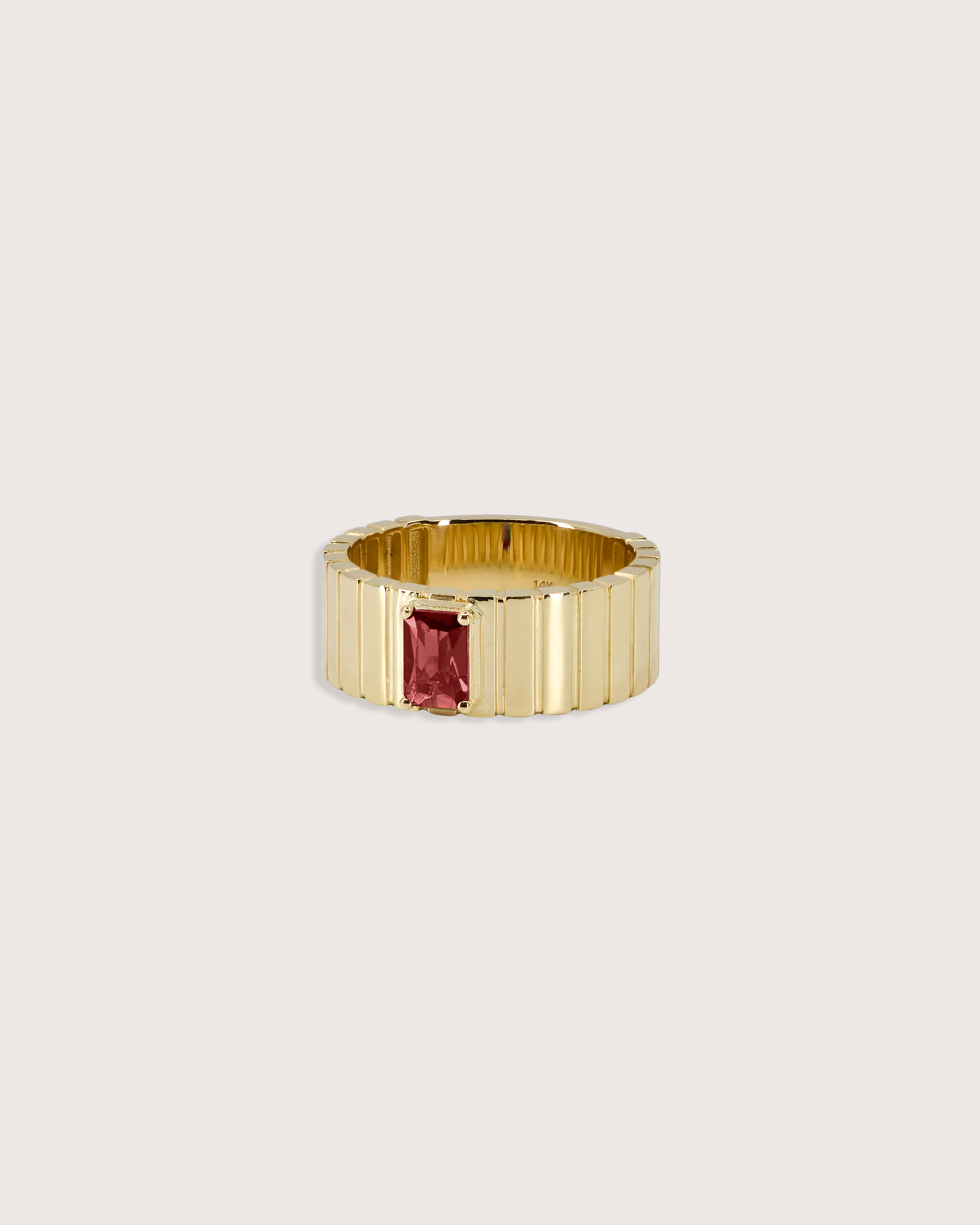 Eden Ribbed Garnet Ring