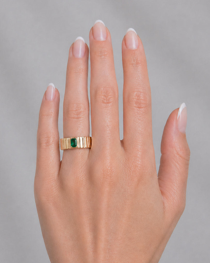 Eden Ribbed Emerald Ring