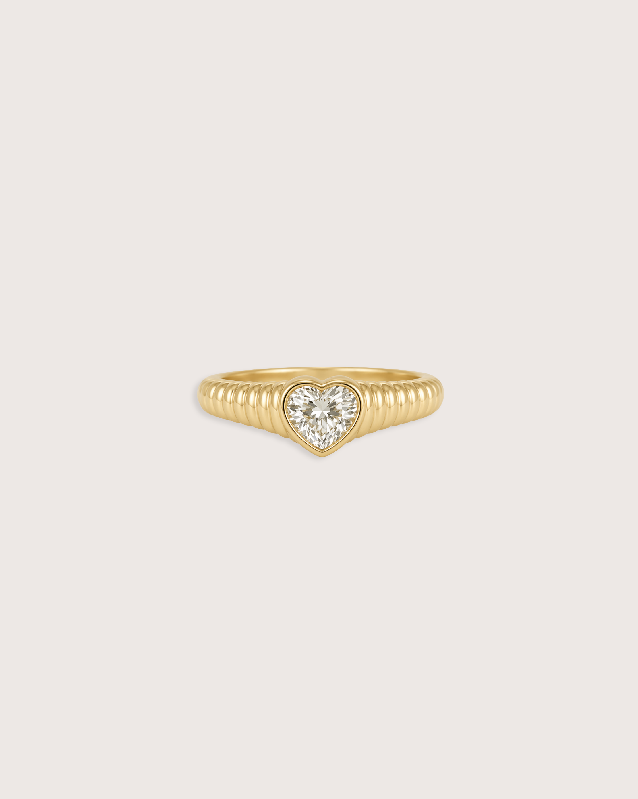 Nora Heart Signet Ring in Diamond