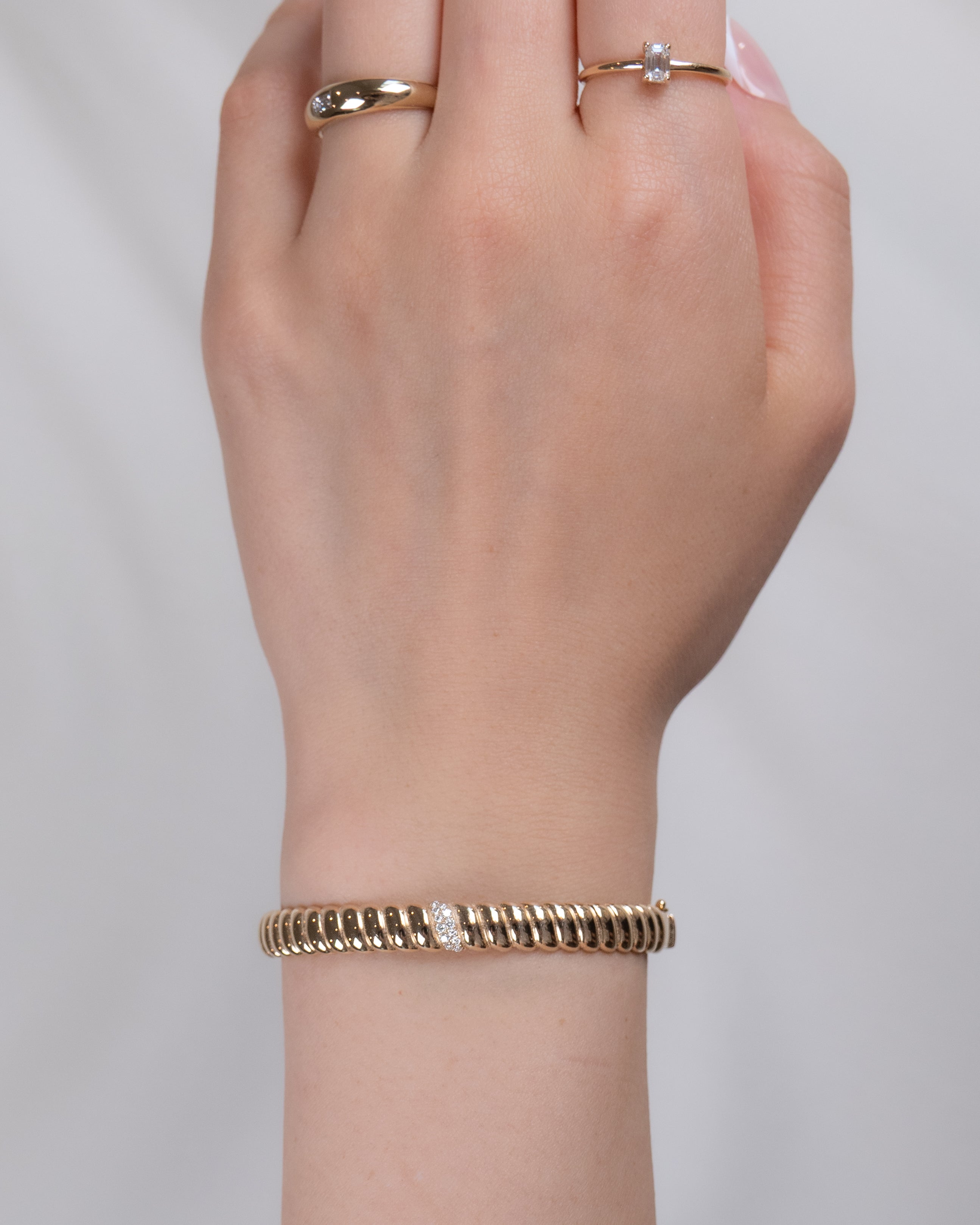 Vintage Ribbed Bangle