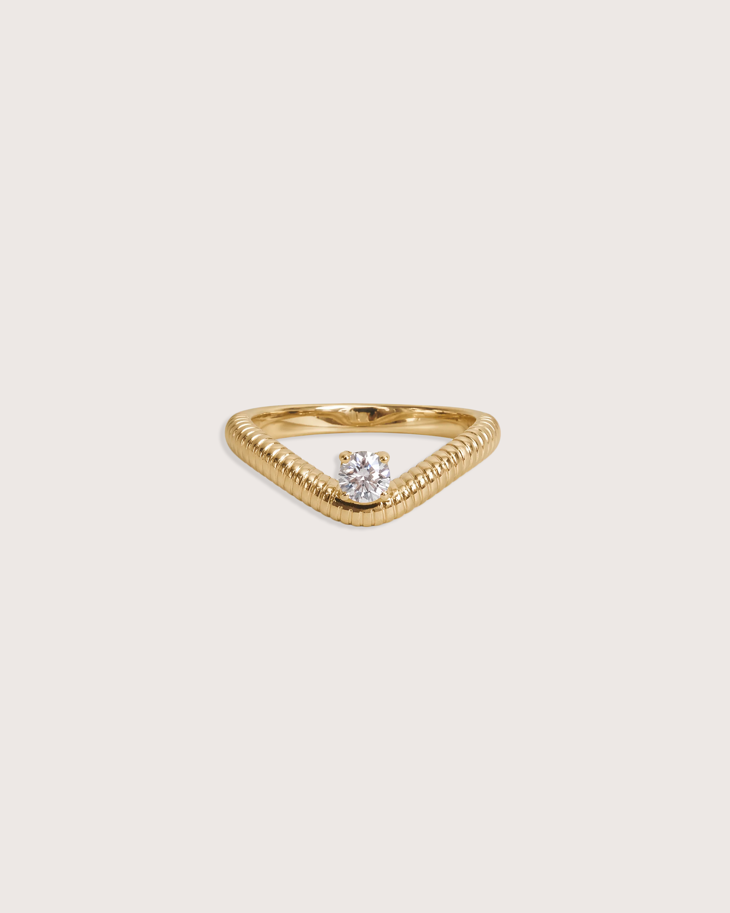 Nora Curved Ring in Diamond