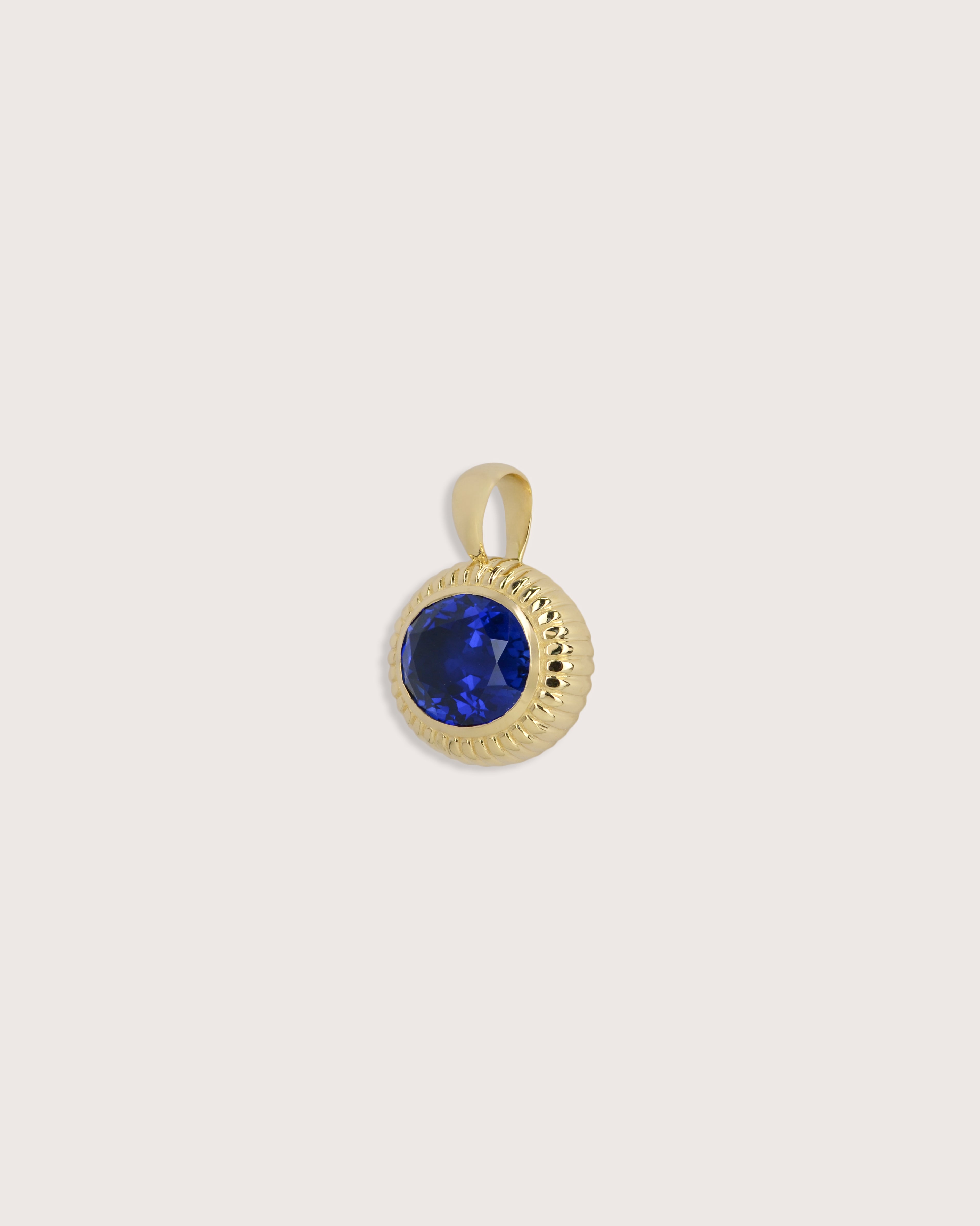 Nora Pendant in Blue Sapphire
