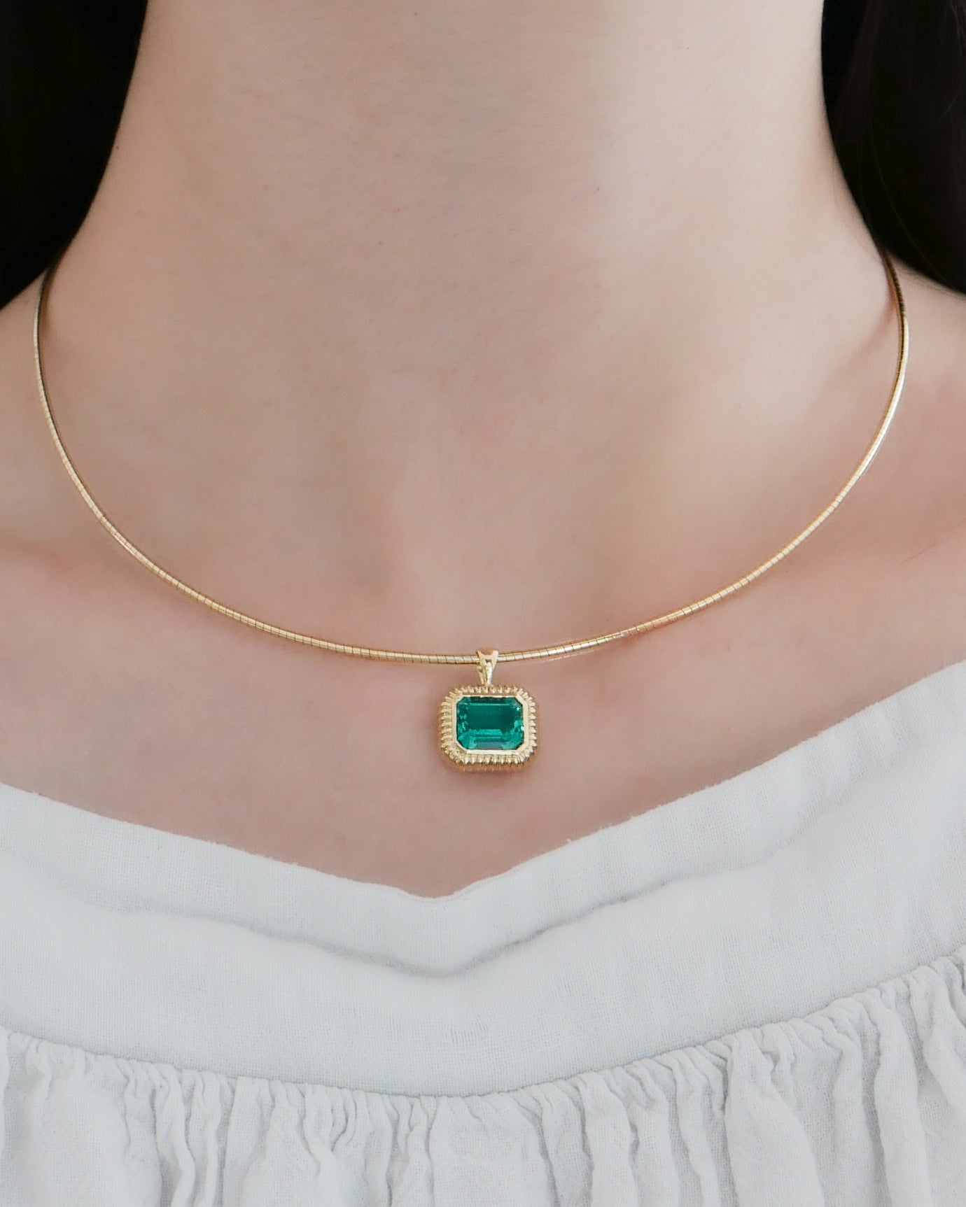 Nora Pendant in Emerald